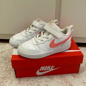 Toddler Nike sneakers